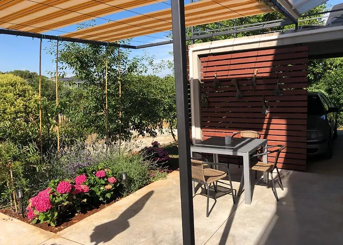 Pretty Little Thing Called Teranino Διαμέρισμα Πούλα